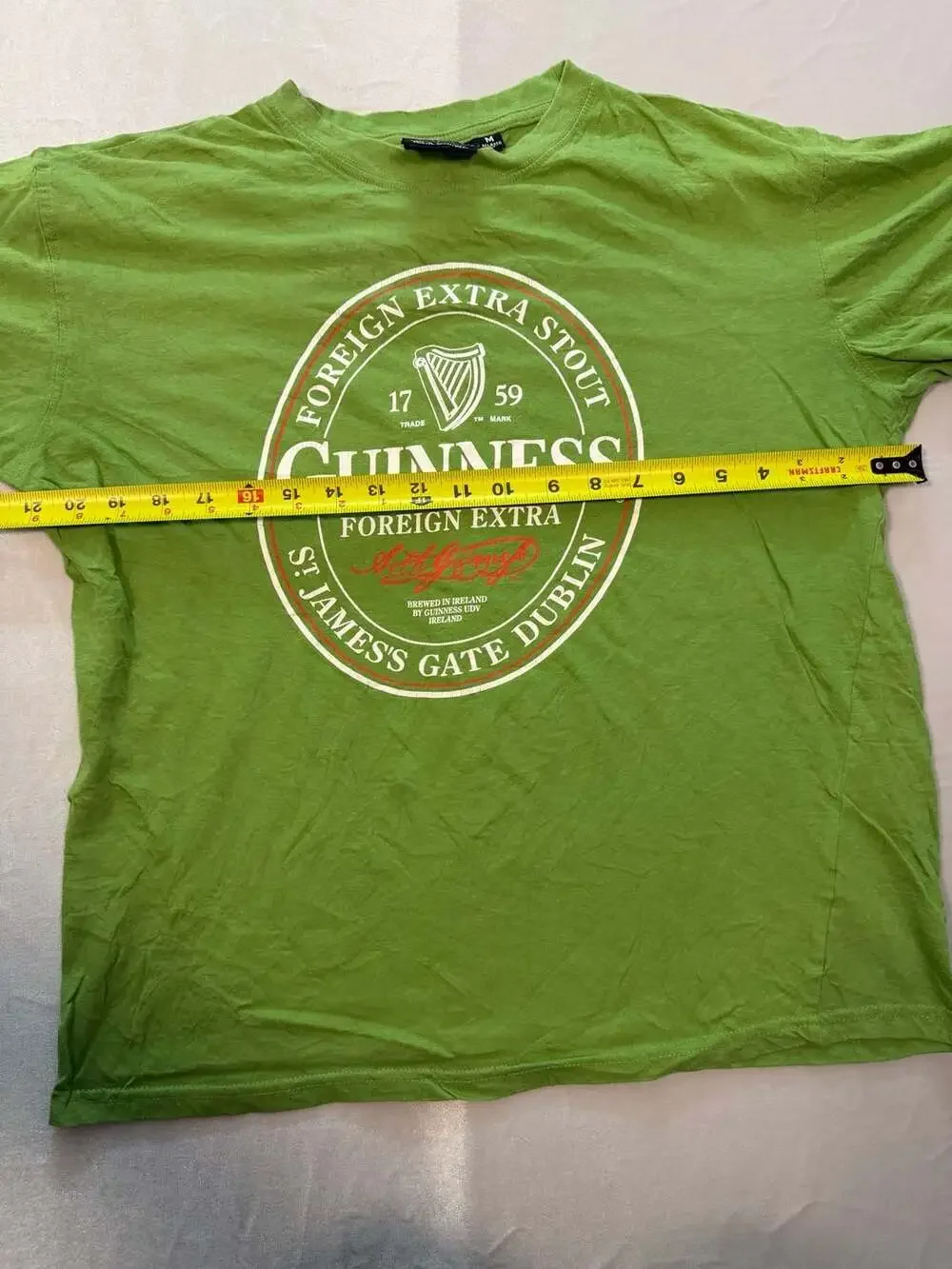 Guinness Official Merchandise Foreign Extra Stout Graphic T-Shirt Green